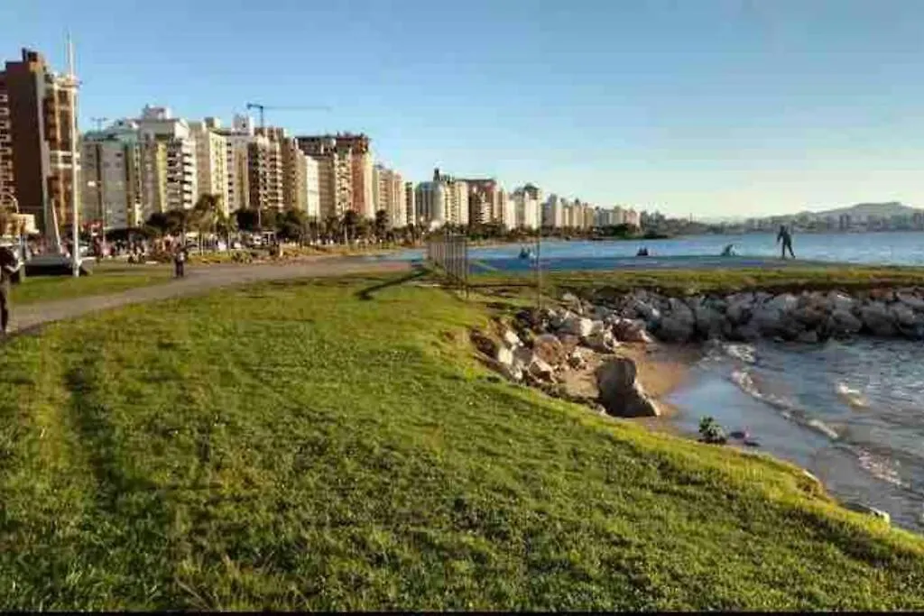 Apto 3 Dorm, Aconchegante , Proximo A Beira Mar . Florianópolis